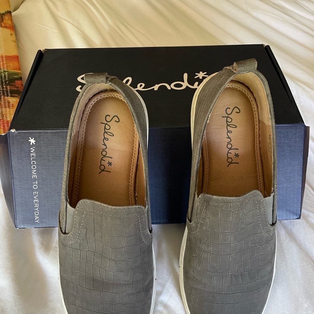 Splendid Gray Loafers Versatile Slip-Ons